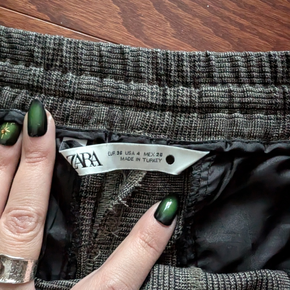 Zara Pants - Picture 3 of 5